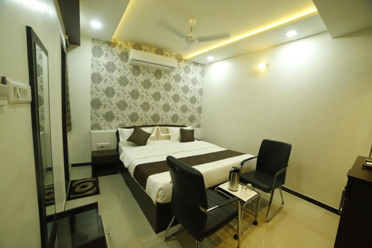 Hotel Swagatam Inn Rajkot Bilik gambar