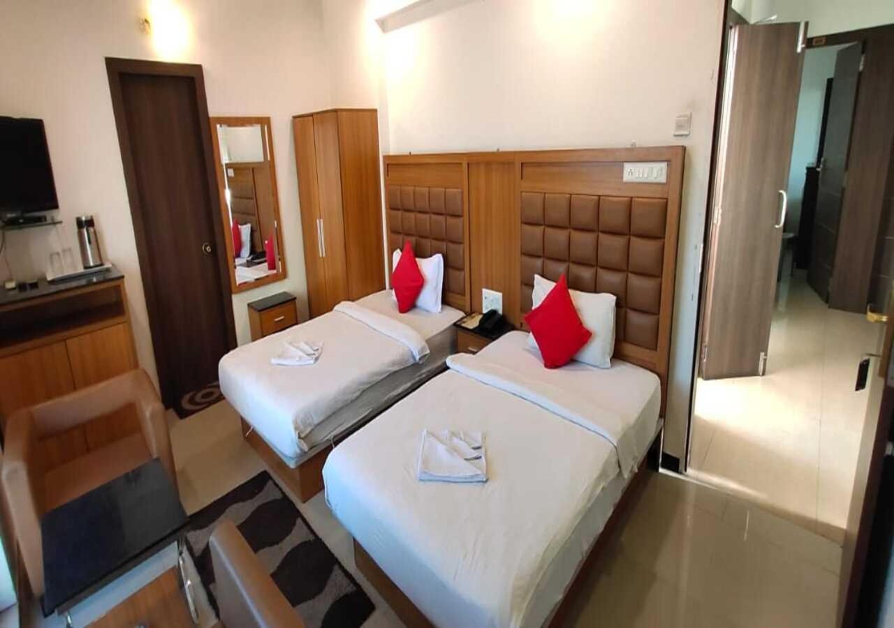 Hotel Swagatam Inn Rajkot Luaran gambar